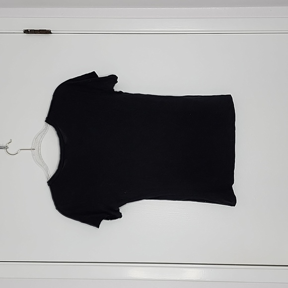 Black tshirt with eyes and lashes - Picture 4 of 4